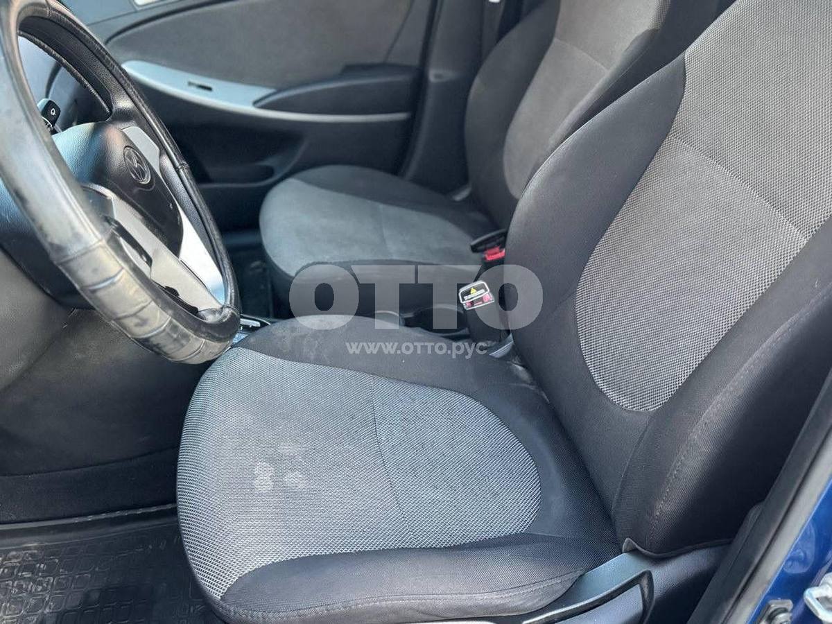 Hyundai Solaris I седан продажа 6