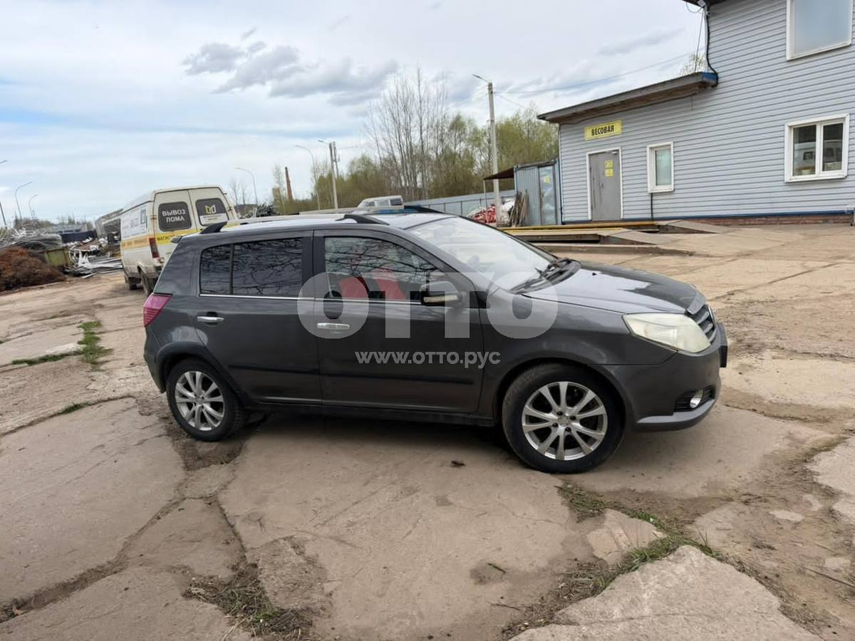 Geely MK Cross I хэтчбек 5 дв. продажа 4
