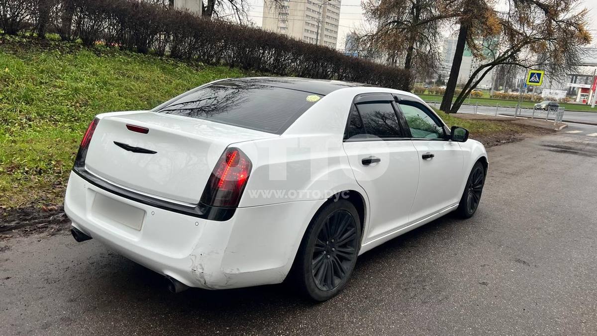 Chrysler 300C II седан продажа 4