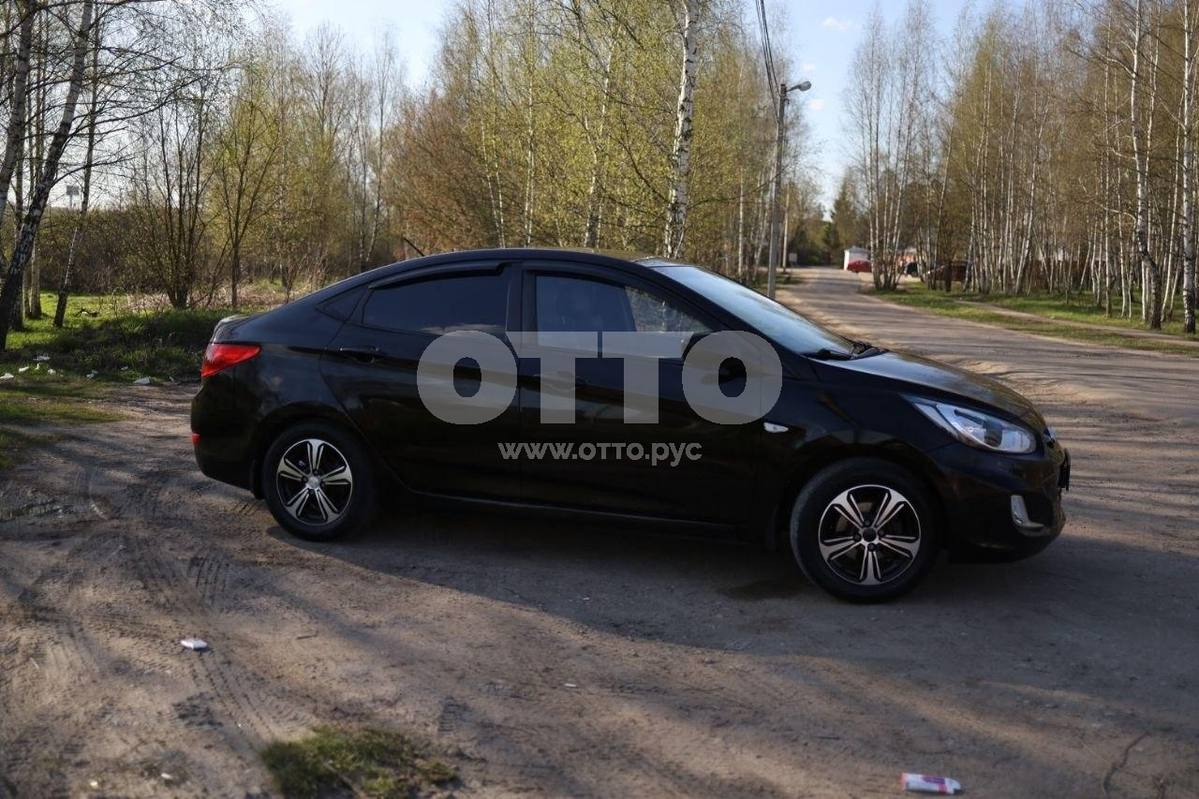 Hyundai Solaris I седан продажа 3