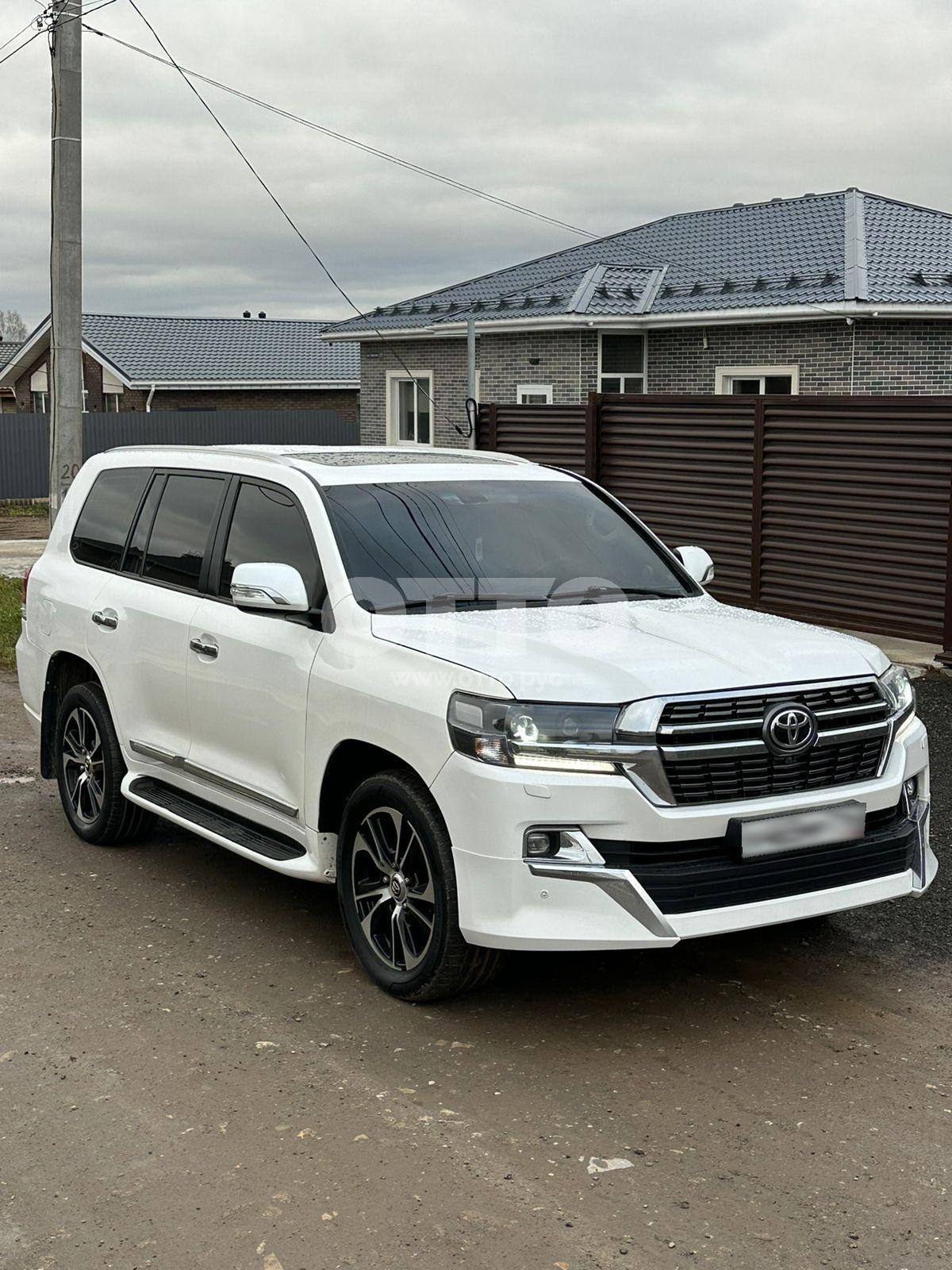 Toyota Land Cruiser 200 Series внедорожник 5 дв. продажа