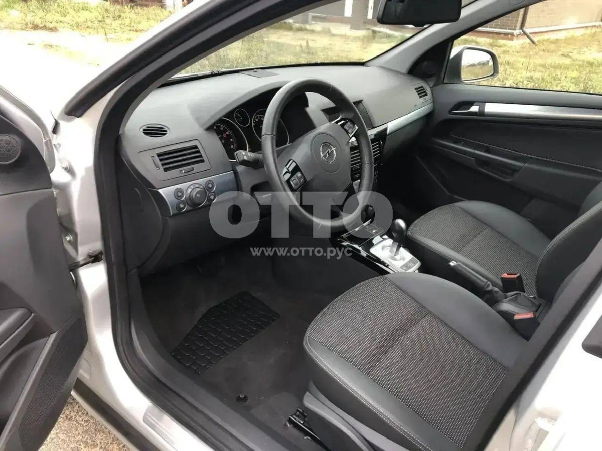 Opel Astra H Рестайлинг хэтчбек 5 дв. продажа 5