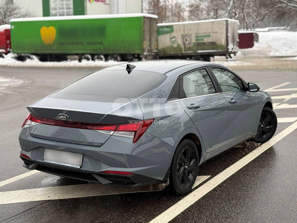 Hyundai Elantra VII (CN7) седан продажа 3
