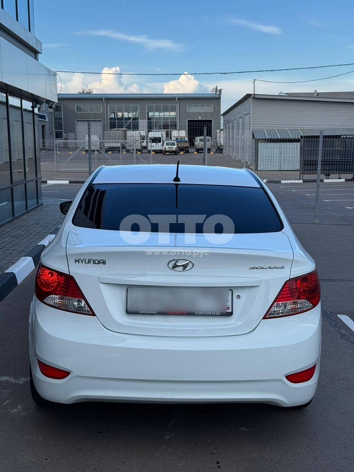 Hyundai Solaris I седан продажа 3