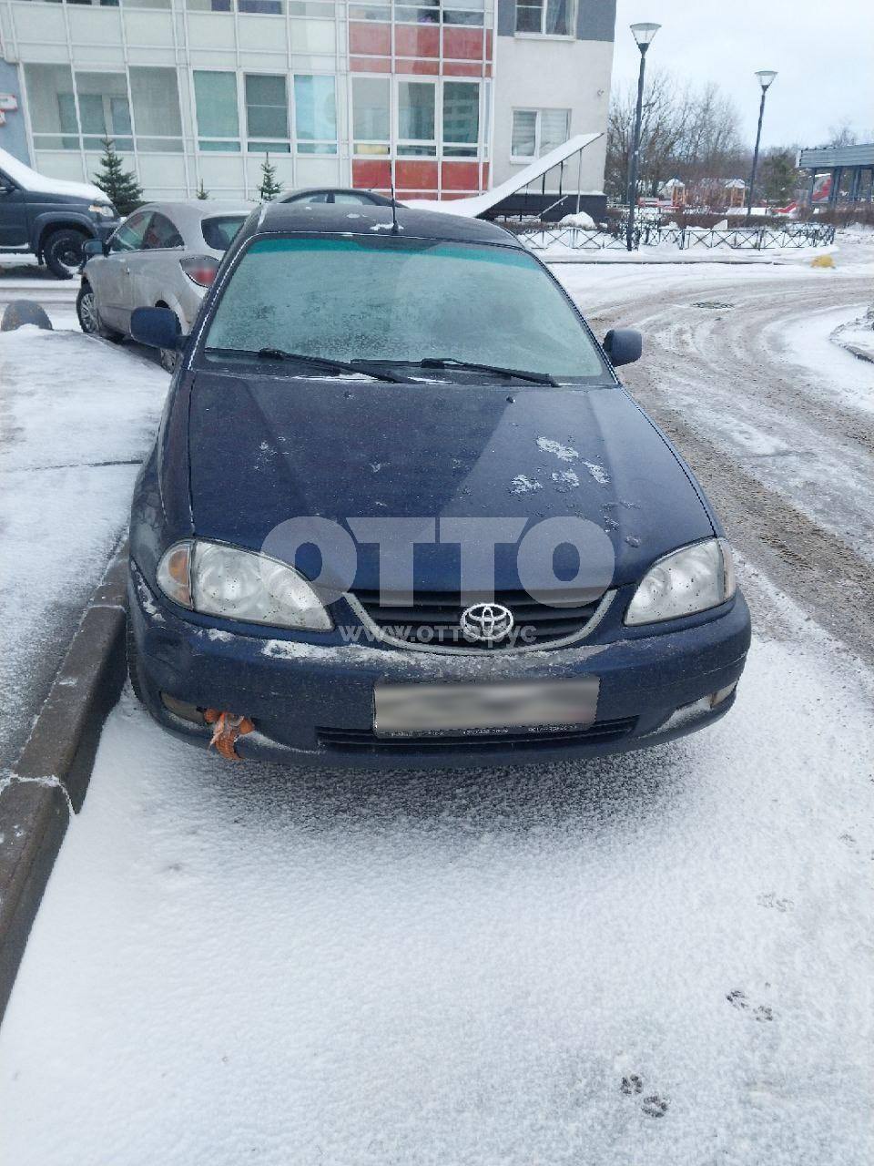 Toyota Avensis I Рестайлинг седан продажа