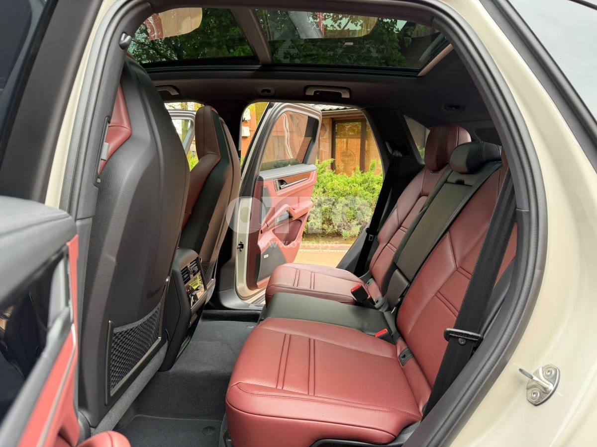 Porsche Cayenne III Рестайлинг внедорожник 5 дв. продажа 6