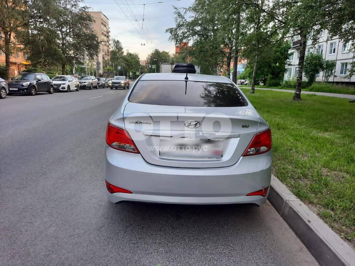 Hyundai Solaris I Рестайлинг седан продажа 3