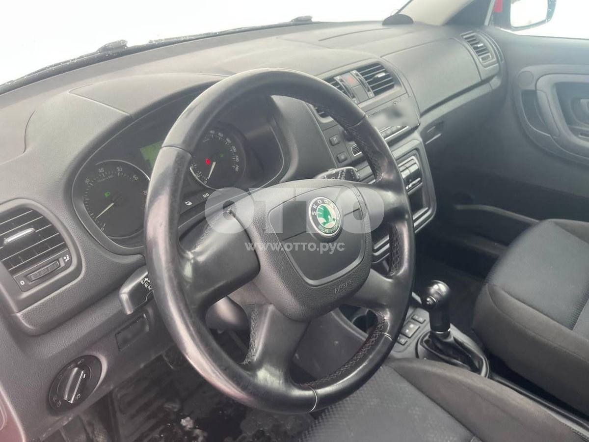 Skoda Fabia II Рестайлинг хэтчбек 5 дв. продажа 6
