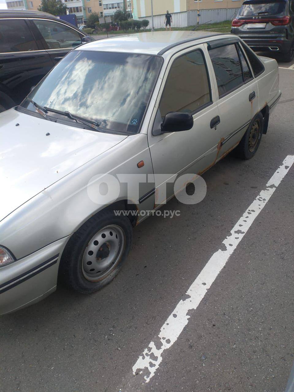 Daewoo Nexia I седан продажа 3