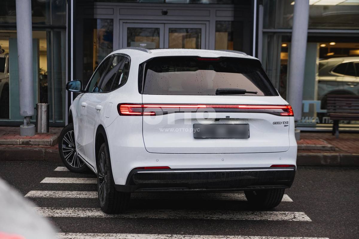 Geely EX5 EM-i 1 поколение внедорожник 5 дв. продажа 6