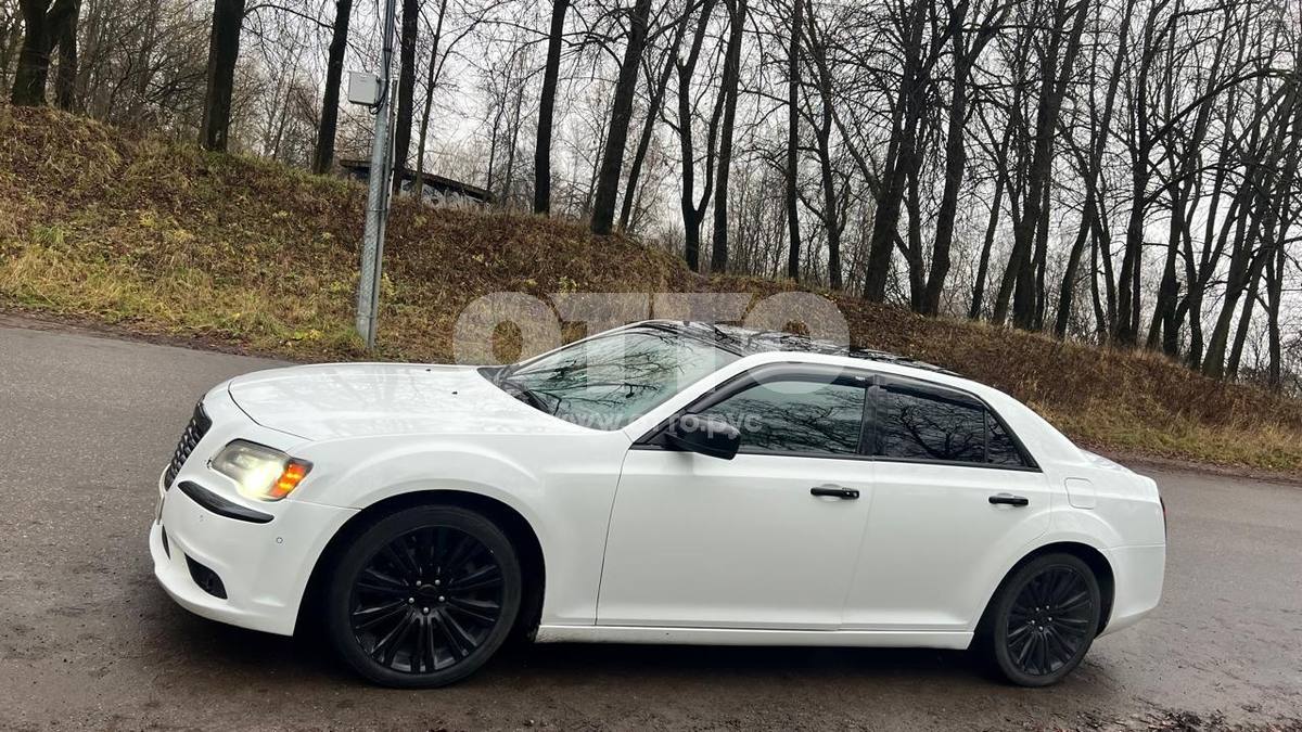 Chrysler 300C II седан продажа 2