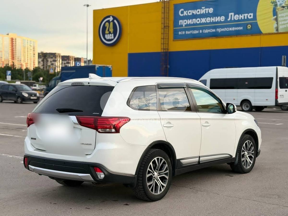 Mitsubishi Outlander III Рестайлинг 2 внедорожник 5 дв. продажа 3