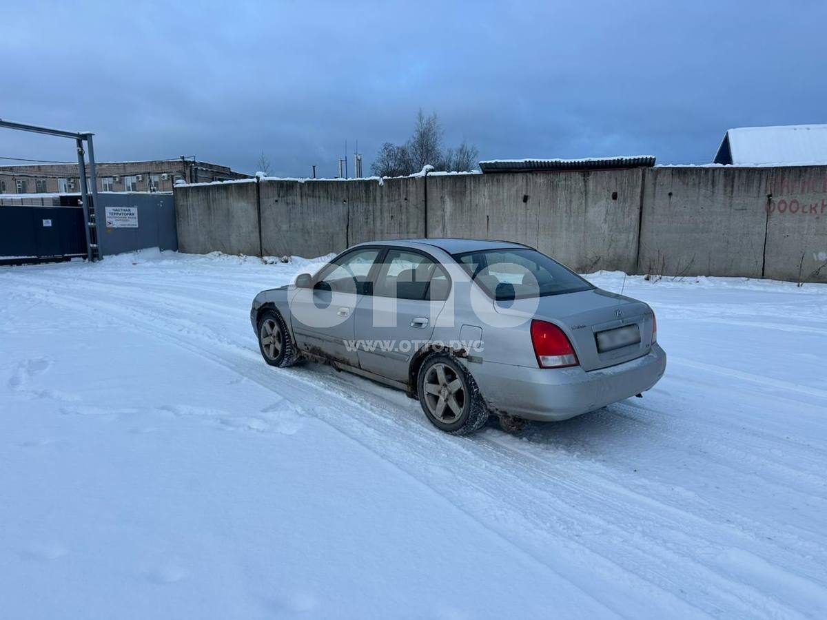 Hyundai Elantra III (XD) седан продажа 6