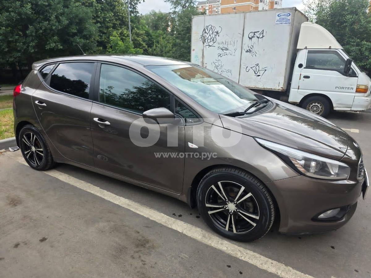 Kia Ceed II хэтчбек 5 дв. продажа 3