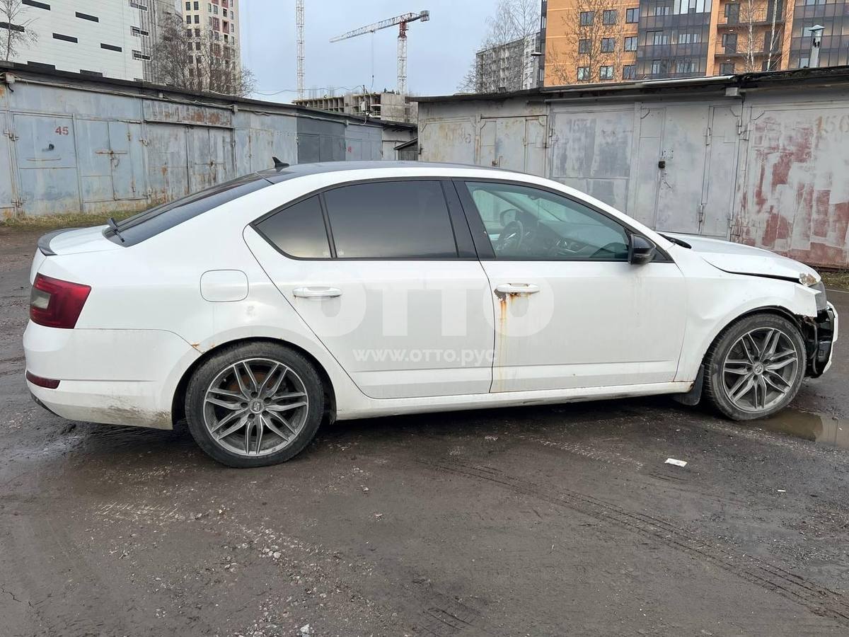 Skoda Octavia III (A7) лифтбек продажа 6