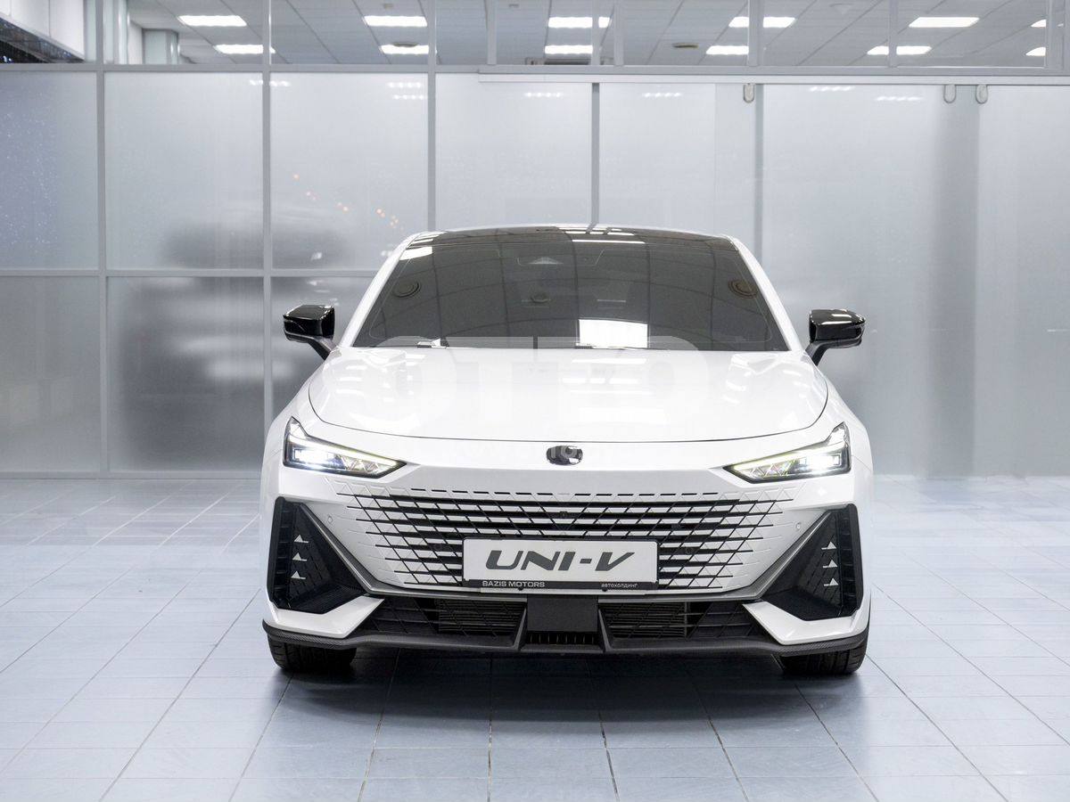 Changan UNI-V 1 поколение лифтбек продажа 2