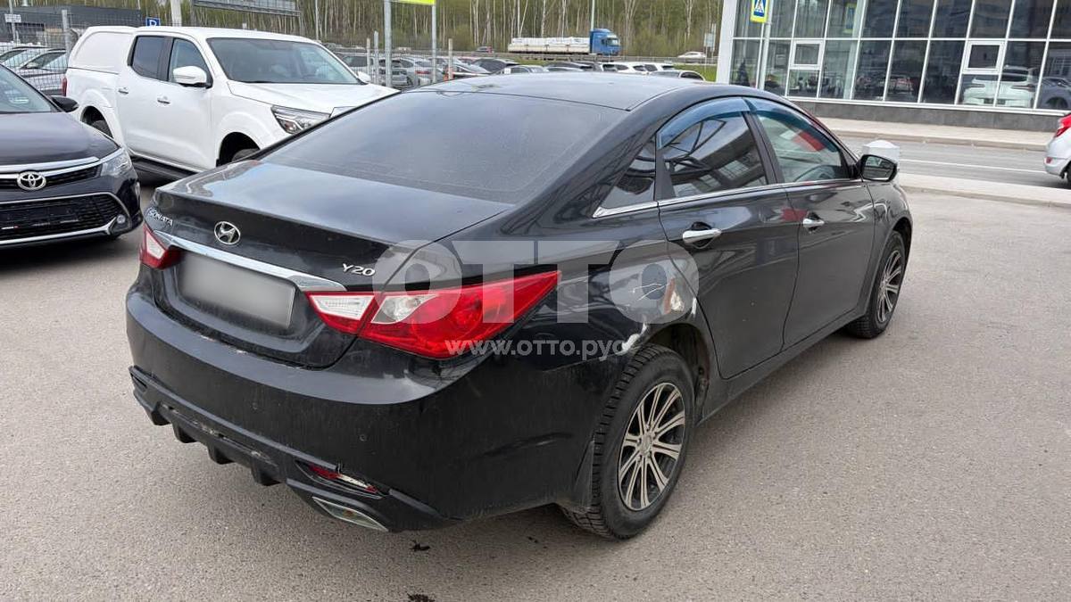 Hyundai Sonata VI (YF) седан продажа 3