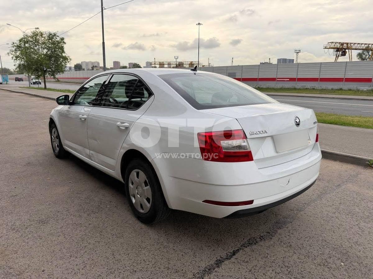 Skoda Octavia III (A7) Рестайлинг лифтбек продажа 3