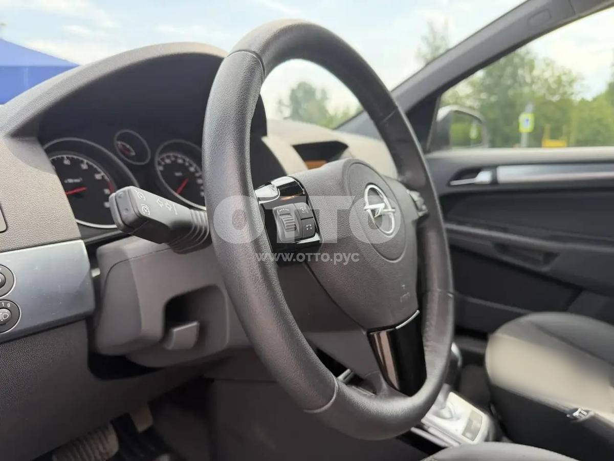 Opel Astra H Рестайлинг хэтчбек 5 дв. продажа 5